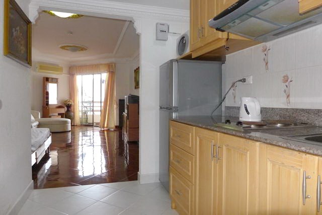 Condominium for rent Pratumnak Hill Pattaya showing the open plan Condominium for rent Pratumnak Hill Pattaya showing the open plan
