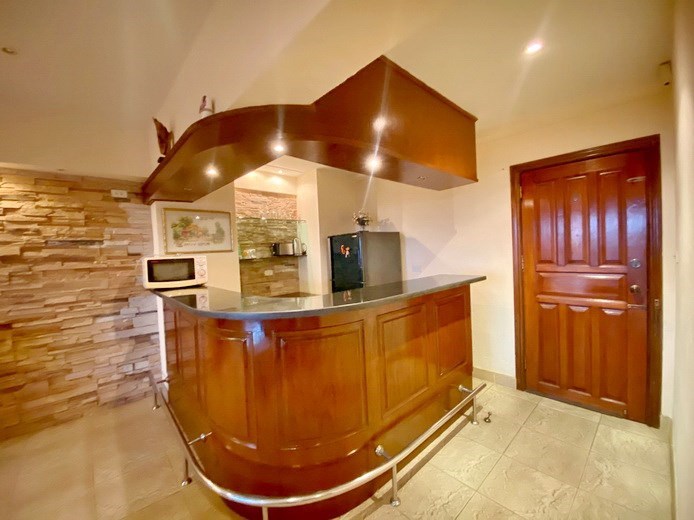 Condominium for rent Pratumnak Pattaya showing the kitchen Condominium for rent Pratumnak Pattaya showing the kitchen