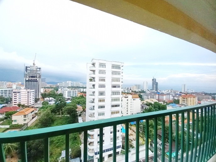 Condominium for rent Pratumnak Pattaya showing the partial sea view Condominium for rent Pratumnak Pattaya showing the partial sea view