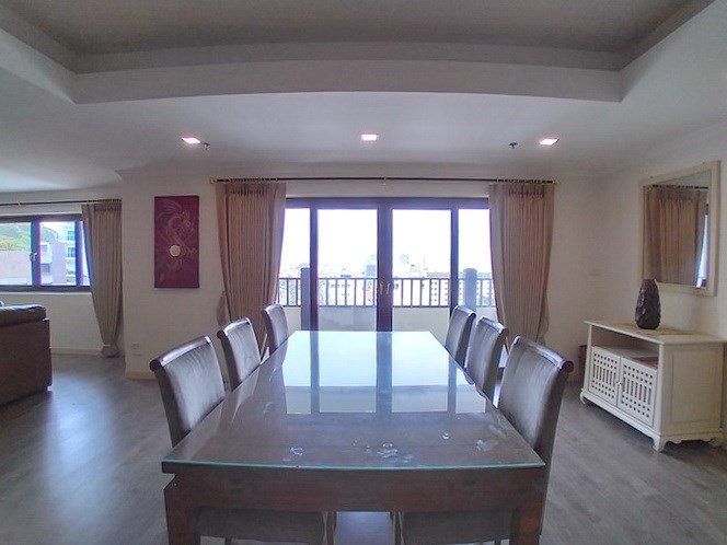 Condominium for Rent Pratumnak showing the dining area 