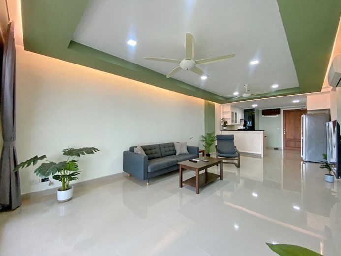 Condominium for sale Pattaya showing the open plan concept
