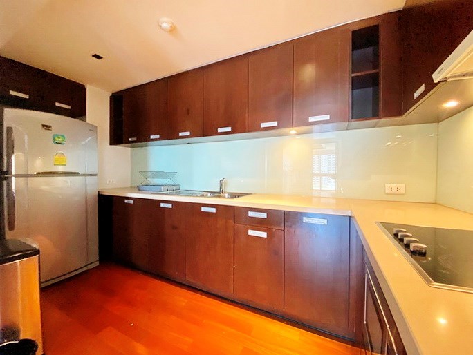 Condominium for rent in Northshore Pattaya Beach showing the kitchen