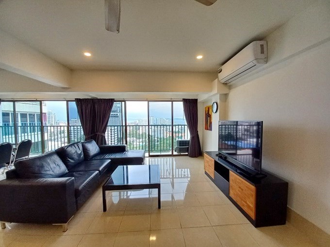 Condominium for rent Pratumnak Pattaya showing the living area Condominium for rent Pratumnak Pattaya showing the living area