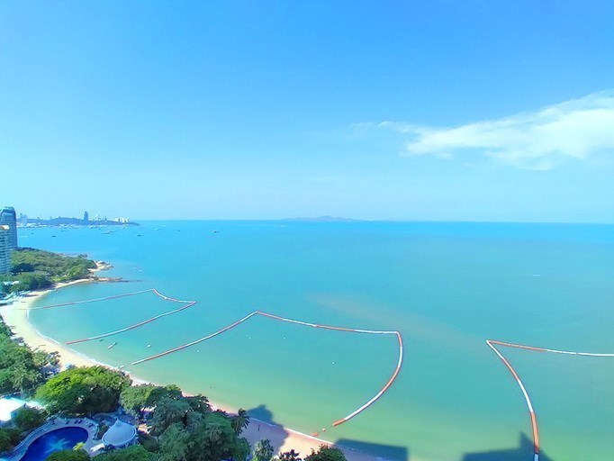 Condominium for sale Northpoint Pattaya showing the sea view Condominium for sale Northpoint Pattaya showing the sea view