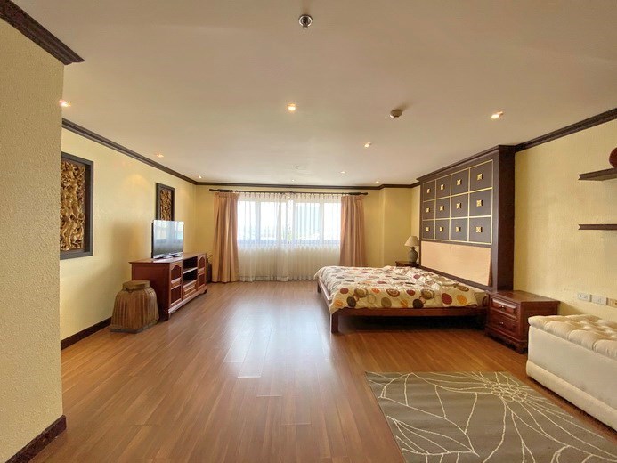 Condominium for sale Pratumnak showing the bedroom 