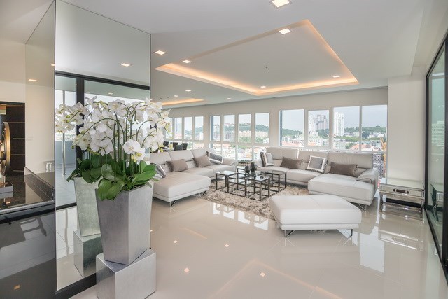 Condominium for sale Pratumnak Pattaya showing the second living room Condominium for sale Pratumnak Pattaya showing the second living room