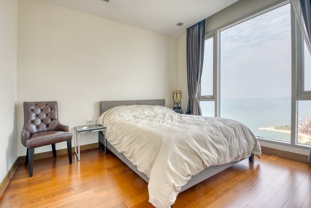 Condominium for sale Wong Amat showing the second bedroom Condominium for sale Wong Amat showing the second bedroom
