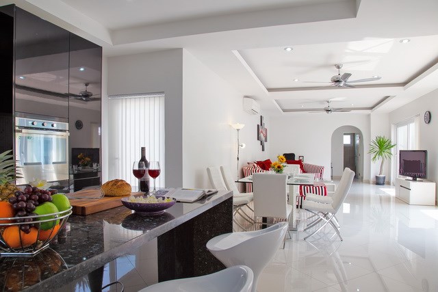 House For Sale Huay Yai showing the open plan concept House For Sale Huay Yai showing the open plan concept