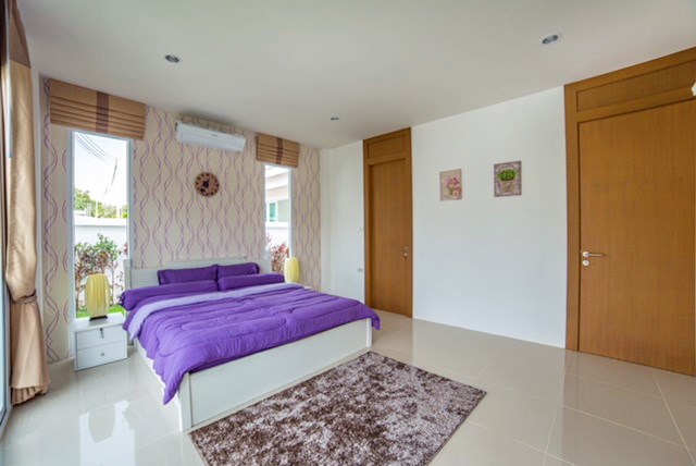House for Sale Silverlake Pattaya showing the master bedroom suite 