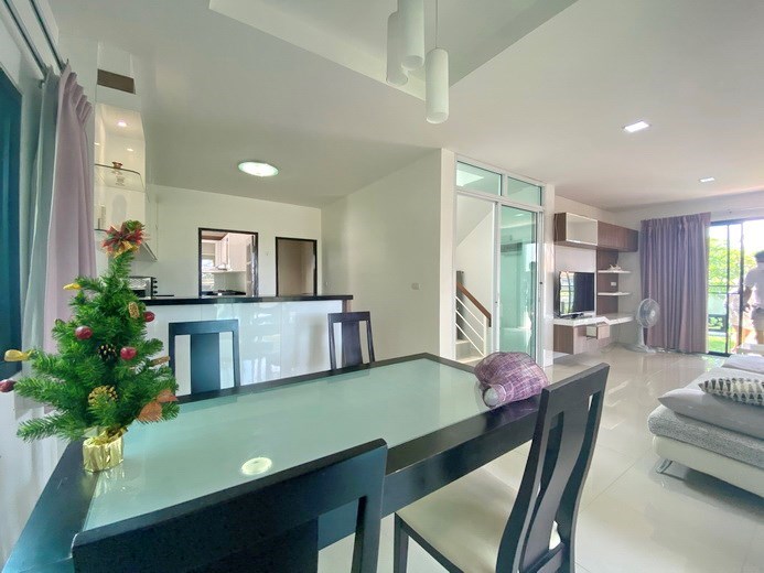 House for rent East Pattaya showing the open plan concept 