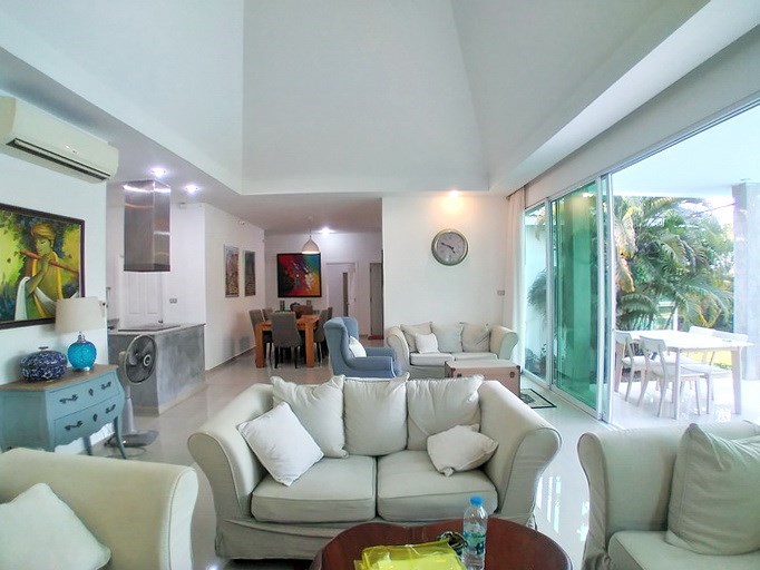 House for rent Huay Yai showing the open plan concept House for rent Huay Yai showing the open plan concept