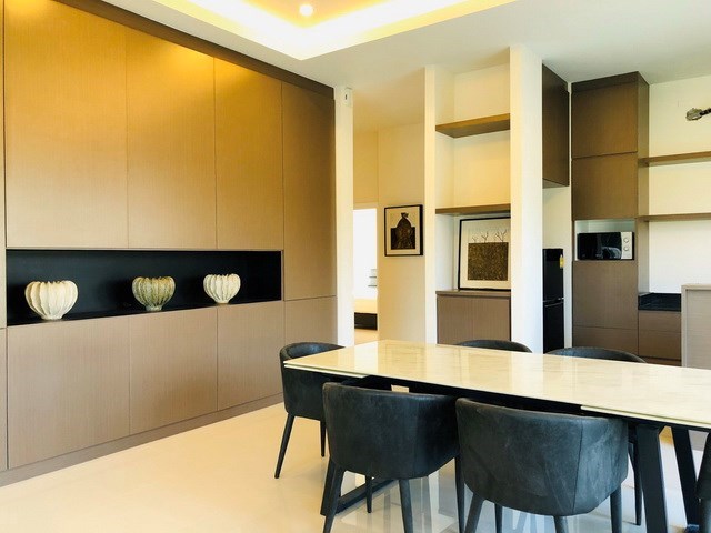 House for rent Huay Yai Pattaya showing the dining and kitchen area House for rent Huay Yai Pattaya showing the dining and kitchen area