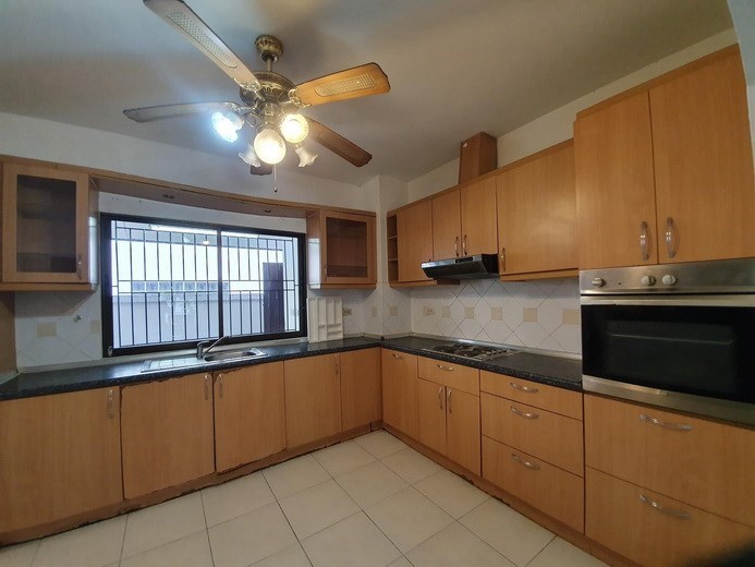 House for rent Jomtien showing the kitchen 