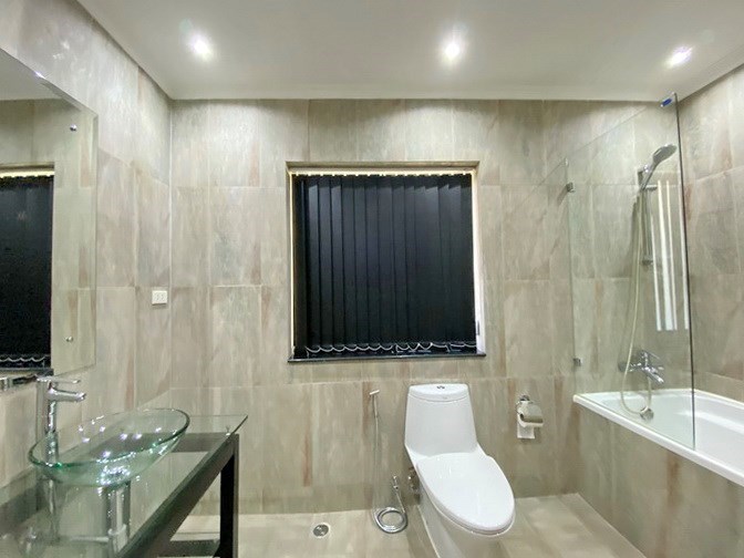 House for rent Jomtien showing the second bathroom 