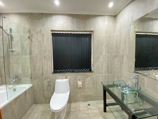 House for rent Jomtien showing the third bathroom 