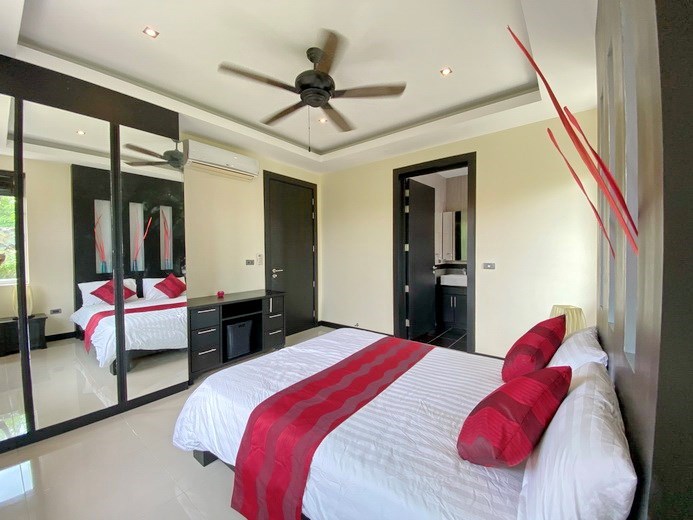 House for rent Mabprachan Pattaya showing the third bedroom suite 