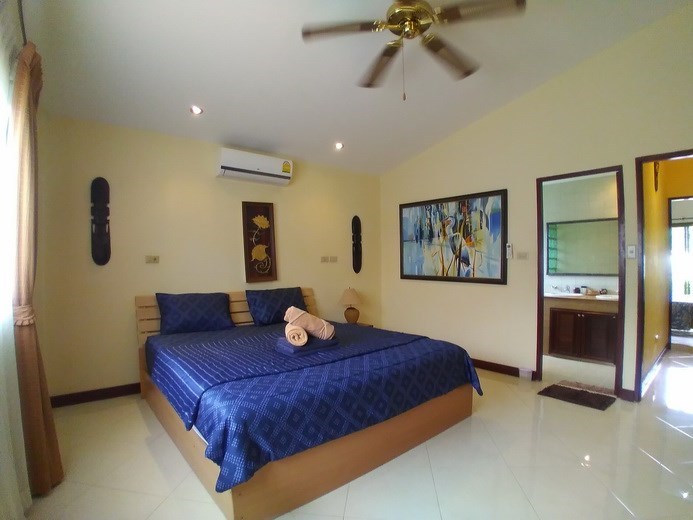 House for rent Pattaya showing the second bedroom suite House for rent Pattaya showing the second bedroom suite