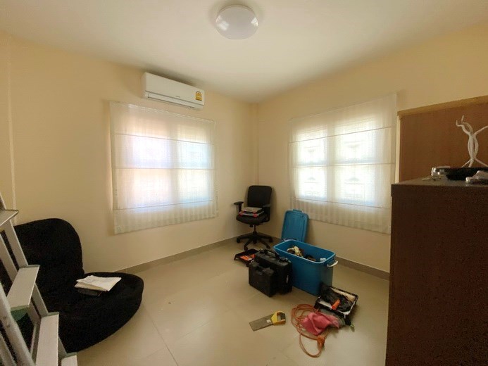 House for rent Pattaya showing the third bedroom / Office 