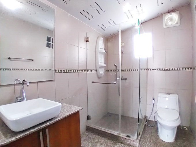 House for rent South Pattaya showing the second bathroom House for rent South Pattaya showing the second bathroom