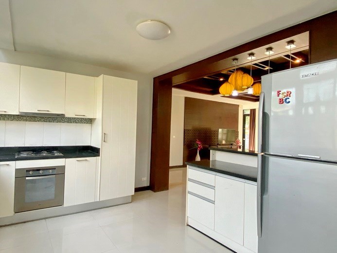 House for rent East Pattaya showing the kitchen