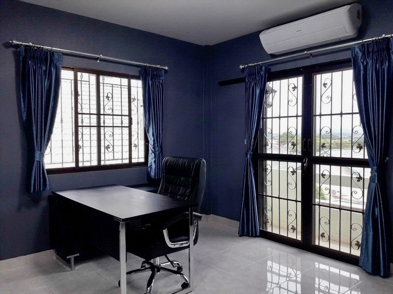 House for rent East Pattaya showing the office area House for rent East Pattaya showing the office area