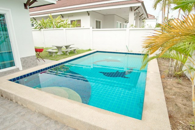 House for sale Bangsaray Pattaya showing the private pool House for sale Bangsaray Pattaya showing the private pool