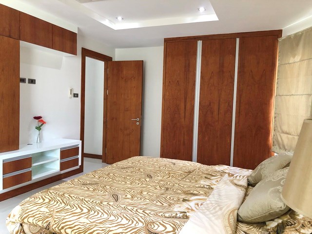 House for sale East Pattaya showing the fourth bedroom suite House for sale East Pattaya showing the fourth bedroom suite