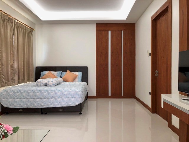 House for sale East Pattaya showing the second bedroom House for sale East Pattaya showing the second bedroom