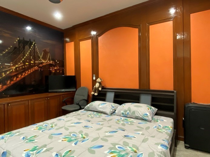 House for sale East Pattaya showing the third bedroom 