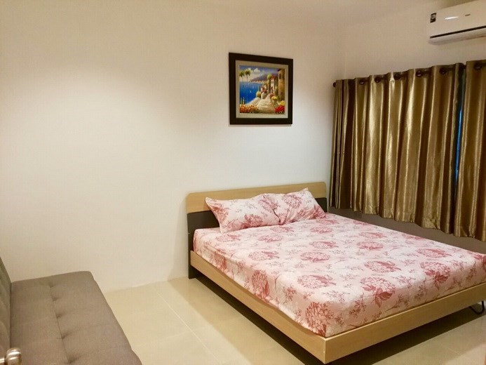 House for sale East Pattaya showing the third bedroom House for sale East Pattaya showing the third bedroom