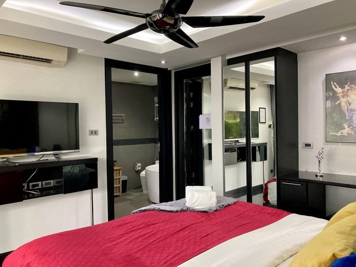 House for sale Jomtien showing the fourth bedroom suite House for sale Jomtien showing the fourth bedroom suite