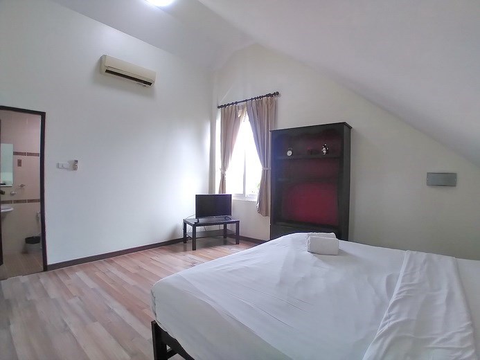 House for sale Pattaya showing the fourth bedroom suite House for sale Pattaya showing the fourth bedroom suite