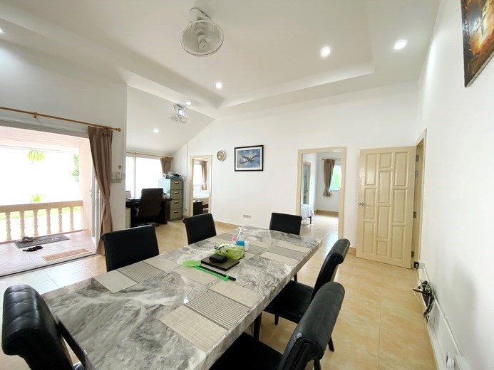 House for sale Mabprachan Pattaya showing the dining and office areas