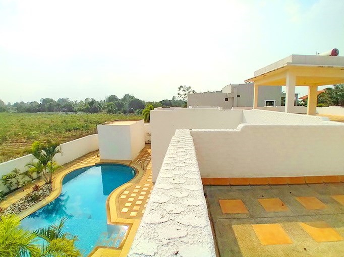 House for sale Mabprachan Pattaya showing the rooftop terrace with pool view 