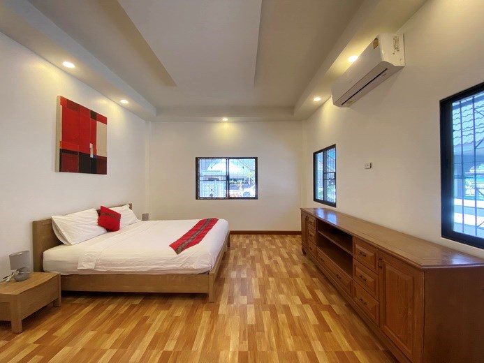 House for sale Mabprachan Pattaya showing the second bedroom 