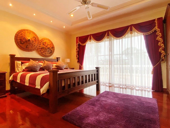 House for sale Mabprachan Pattaya showing the third bedroom