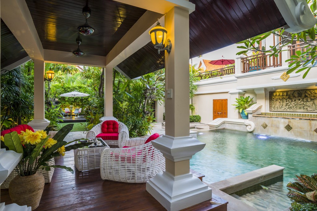 House for sale Na Jomtien Pattaya showing the poolside sala House for sale Na Jomtien Pattaya showing the poolside sala