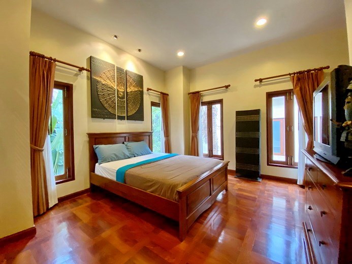 House for sale Na Jomtien showing the third bedroom