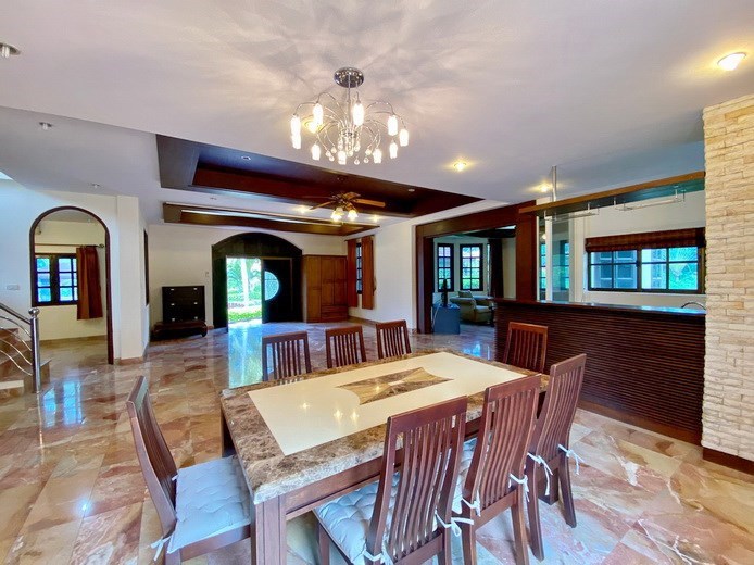 House for sale Pattaya showing the dining and living areas 