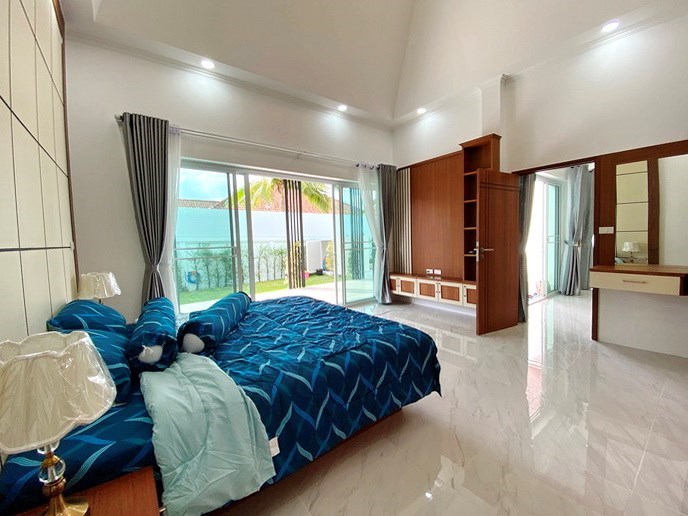 House for sale Pattaya showing the second bedroom 