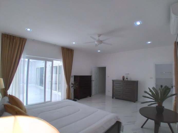 House for sale Pattaya showing the second bedroom House for sale Pattaya showing the second bedroom
