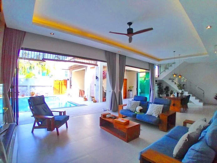House for sale Pratumnak Pattaya showing the living and dining areas House for sale Pratumnak Pattaya showing the living and dining areas