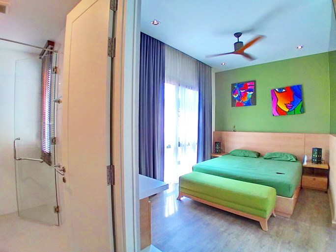 House for sale Pratumnak Pattaya showing the second bedroom suite House for sale Pratumnak Pattaya showing the second bedroom suite