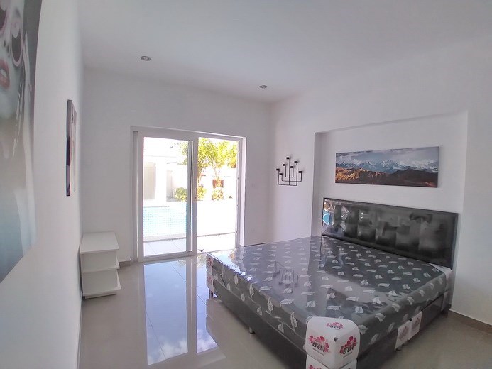 House for sale Pratumnak Pattaya showing the third guest bedroom pool view 