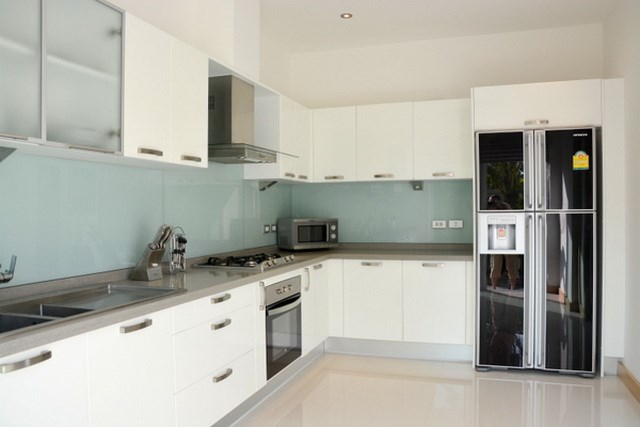 House for sale The Vineyard Pattaya showing the kitchen