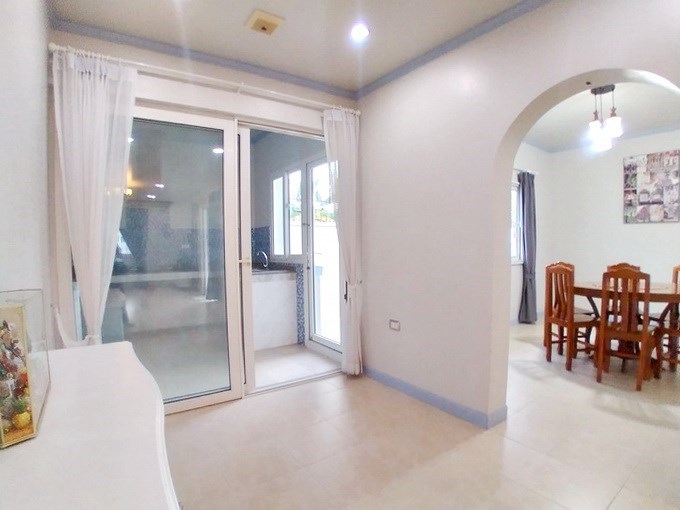 House for sale East Pattaya showing the dining and kitchen areas House for sale East Pattaya showing the dining and kitchen areas