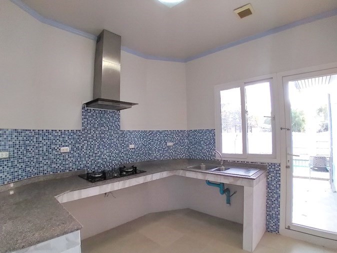 House for sale East Pattaya showing the kitchen House for sale East Pattaya showing the kitchen