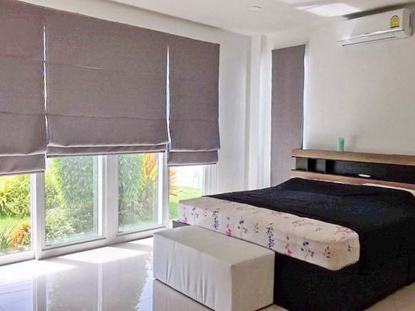House for Sale Silverlake Pattaya showing the master bedroom House for Sale Silverlake Pattaya showing the master bedroom