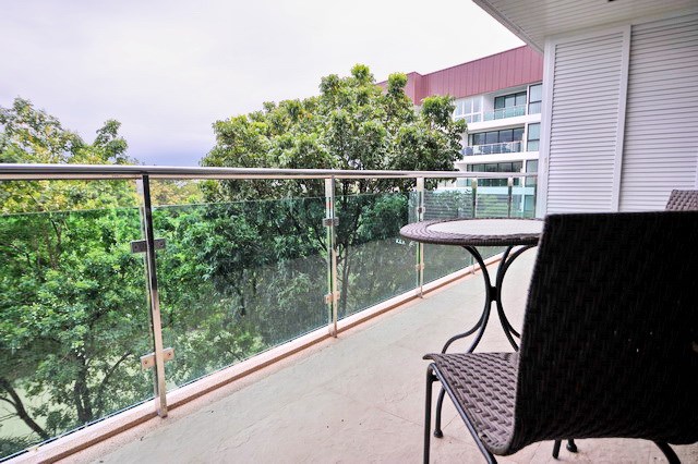 Condominium for rent Jomtien showing the balcony