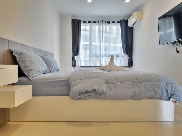 Condominium for rent Pattaya showing the bedroom with furniture Condominium for rent Pattaya showing the bedroom with furniture